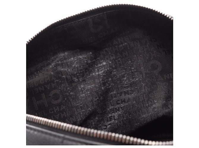 Borsa Chanel Chocolate Bar in nero - vista 13
