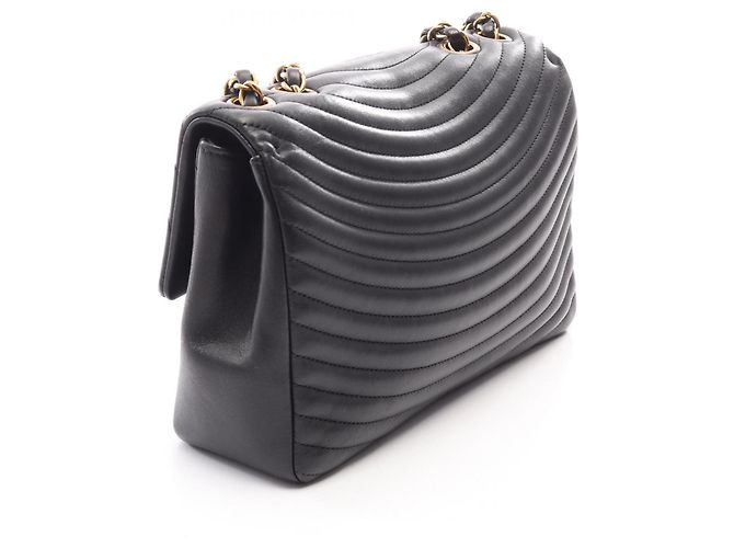 Borsa a tracolla Chanel Pagoda Flap Design Stitch Nero - vista 2