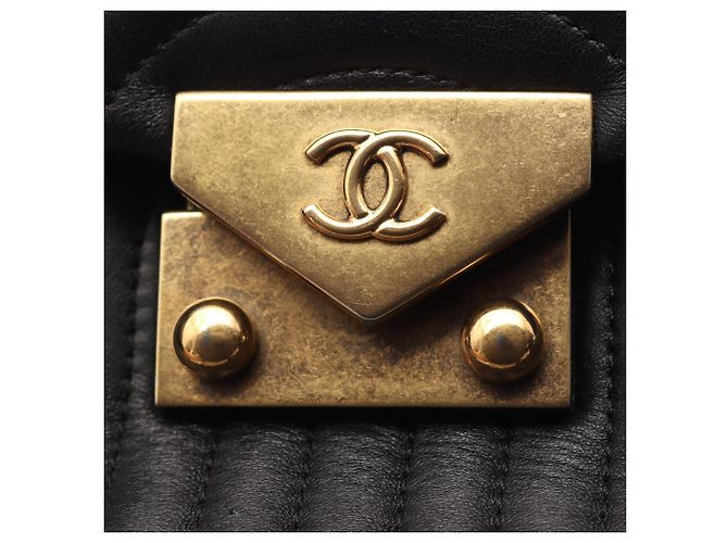 Borsa a tracolla Chanel Pagoda Flap Design Stitch Nero - vista 9