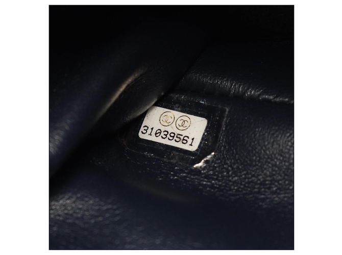 Borsa a Spalla Chanel Matelassé Navy Blu navy - vista 5