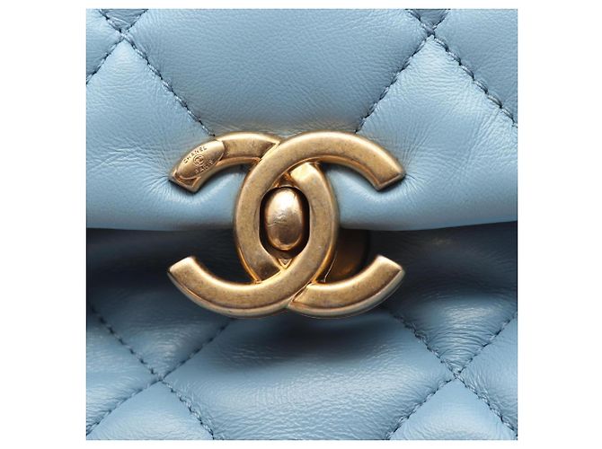 Borsa a tracolla Chanel Matelassé in pelle di agnello Blu - vista 7