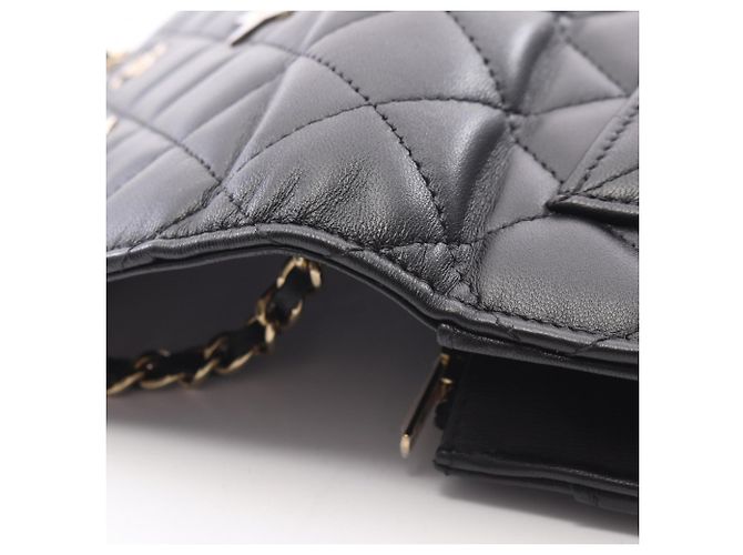 Borsa a tracolla Chanel Matelassé Icon Charm Nero - vista 9