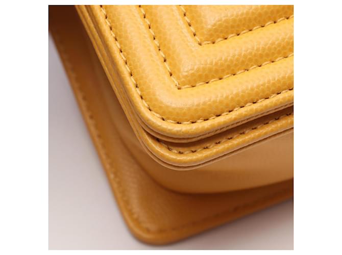 Borsa a Spalla Chanel Boy Small Giallo - vista 6