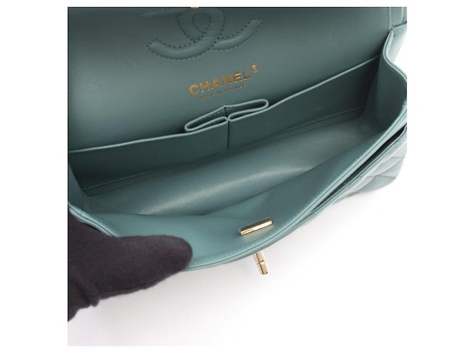 Timeless Borsa Chanel Matelassé Double Flap Verde - vista 3