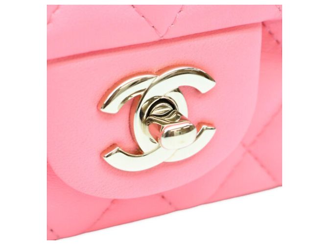Borsa a tracolla Chanel Mini Matelassé in agnello Rosa - vista 6