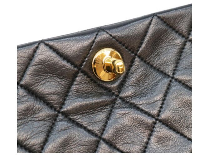 Chanel A03571 Turnlock Full Flap Mini Matelassé 19 Bolsa de Ombro Preto - vista 11