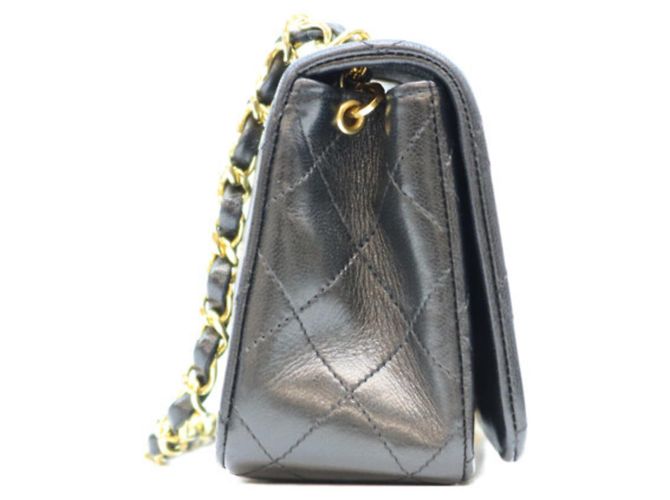 Chanel A03571 Turnlock Full Flap Mini Matelassé 19 Bolsa de Ombro Preto - vista 4