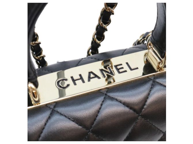 Borsa a tracolla mini Chanel Lambskin Trendy CC Nero - vista 7