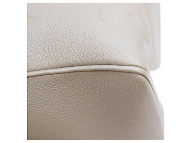 Louis Vuitton Empreinte Tourtrere Speedy Bandoulière 25 Shoulder Bag Beige - view 10