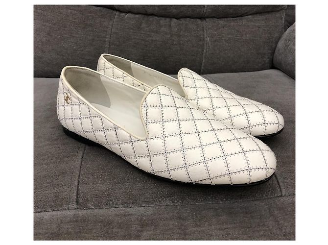 Chanel Loafer aus gestepptem Leder Weiß - Ansicht 4