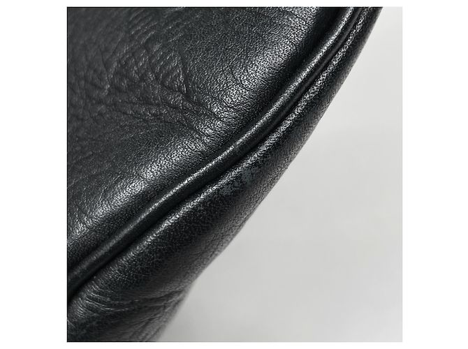 Marsupio Louis Vuitton Discovery Bumbag PM Nero - vista 3
