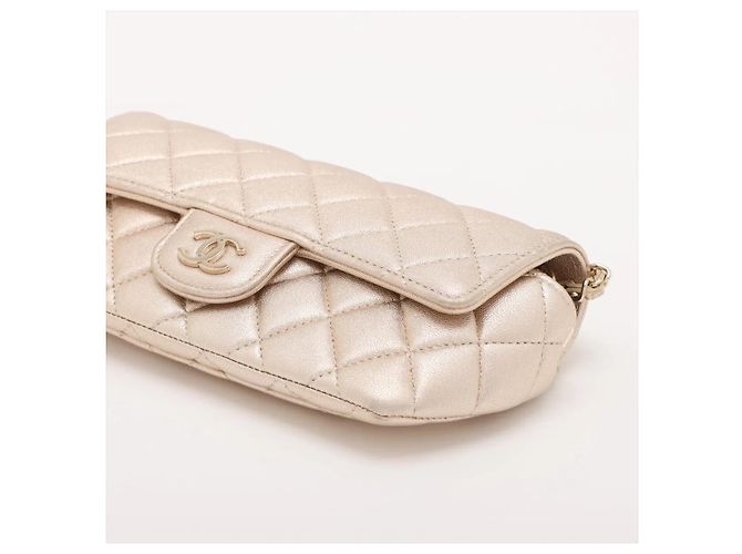 Borsa a tracolla Chanel in pelle dorata D'oro - vista 5
