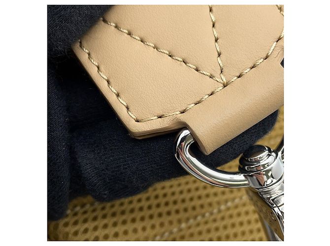 Borsa a tracolla in pelle di vitello Louis Vuitton Beige - vista 10