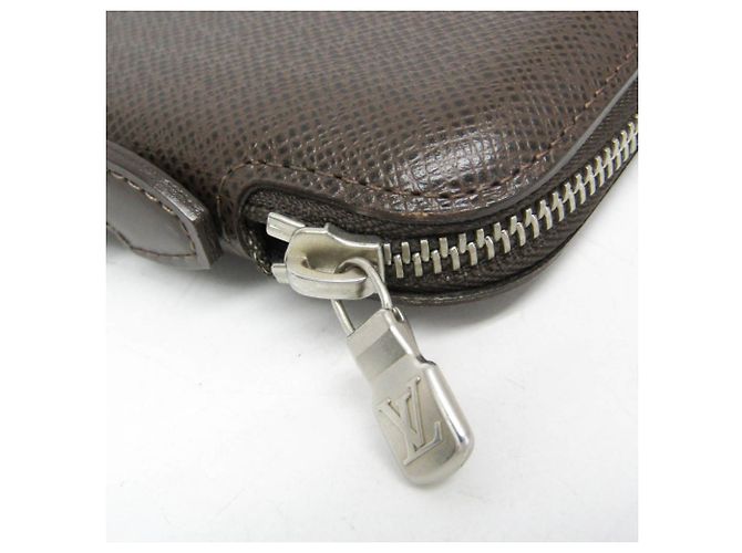 Organizer Organizzatore da viaggio Louis Vuitton Taiga Marrone - vista 6
