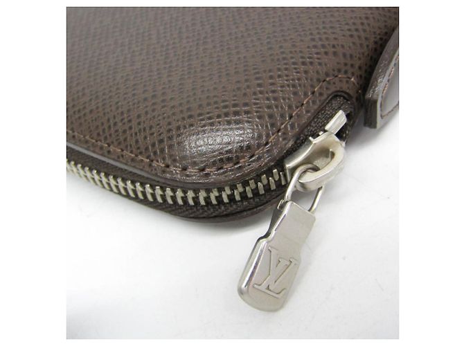 Organizer Organizzatore da viaggio Louis Vuitton Taiga Marrone - vista 9
