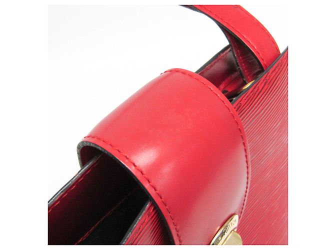 Borsa a tracolla Louis Vuitton Epi Cluny in rosso Castilian - vista 11