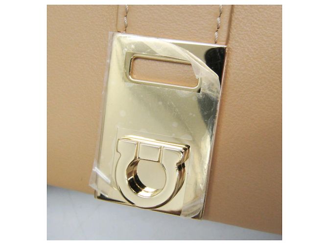 Cartera de cuero con cierre de doble pliegue Gancini de Salvatore Ferragamo - vista 10