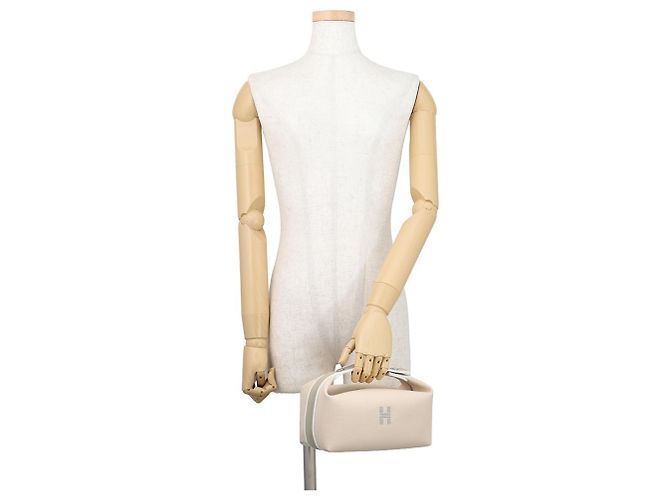 Hermès Pochette Kara Hermes in tela beige - vista 4