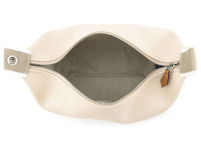 Hermès Pochette Kara Hermes in tela beige - vista 5