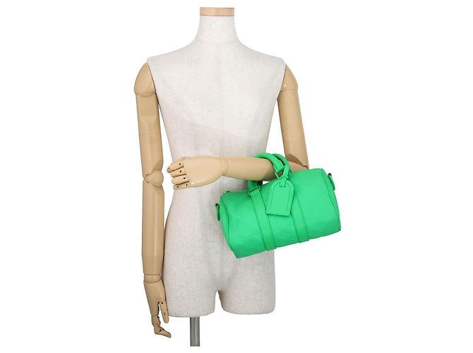 Borsa Louis Vuitton Keepall Bandoulière 25 Verde - vista 4