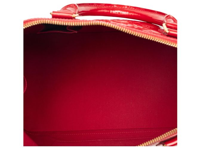 Louis Vuitton Alma GM Vernis Monogramma Rosso - vista 4