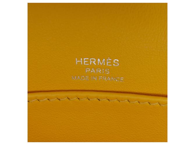 Hermès Geta in chevre Mysore giallo - vista 5