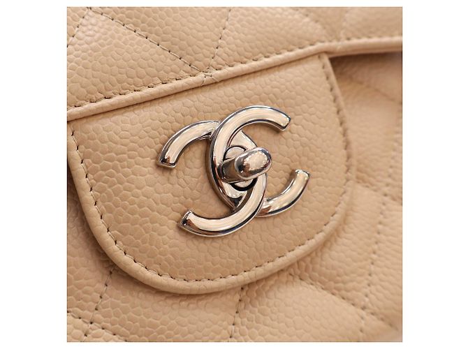 Chanel Beige Jumbo Classic Caviar Double Flap - vista 8