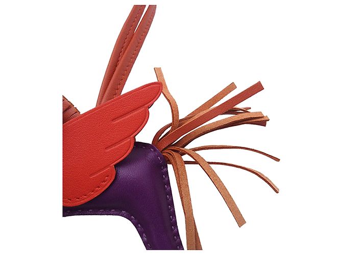 Charm per borsa Hermès Grigri Rodeo Pegase PM in agnello Milo viola e Swift Porpora Viola scuro - vista 3