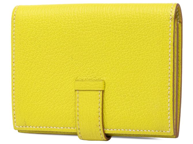 Tarjetero Bearn en piel Epsom amarillo Hermès - vista 2