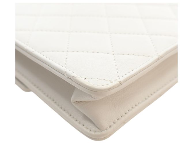 Chanel White Small Quilted Lambskin Chic Pearls Flap Bianco - vista 11