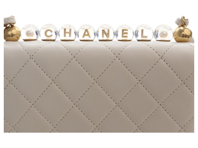 Chanel White Small Quilted Lambskin Chic Pearls Flap Bianco - vista 7