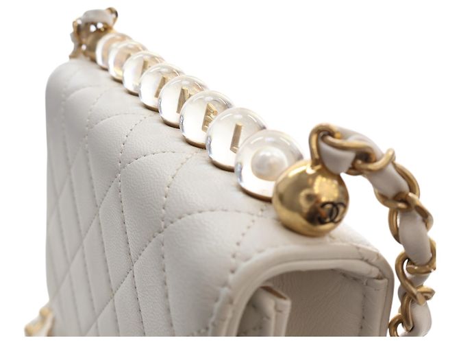 Chanel White Small Quilted Lambskin Chic Pearls Flap Bianco - vista 8