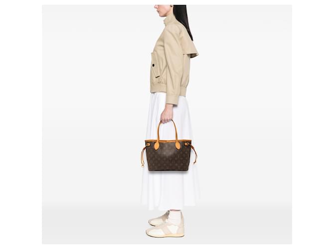 Louis Vuitton Marrone Monogram Neverfull PM - vista 7