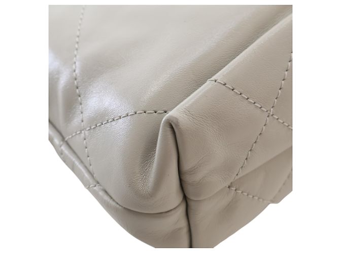 Chanel White Mini Shiny Calfskin 22 Hobo Bianco - vista 11
