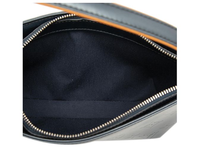 Louis Vuitton Blue Monogram Mat Fowler Blu navy - vista 4