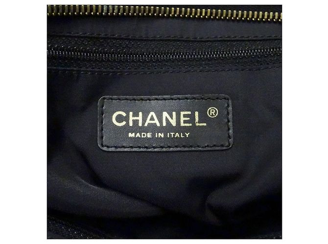 Bolso Tote Chanel de nylon negro con herrajes dorados - vista 6