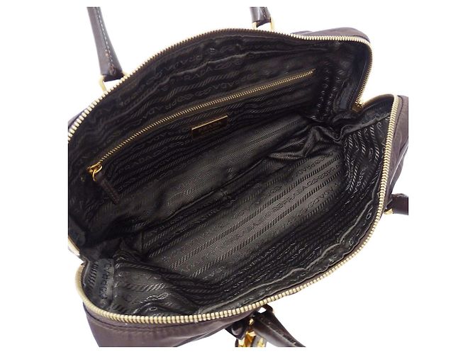 Borsa in nylon marrone scuro Prada - vista 5