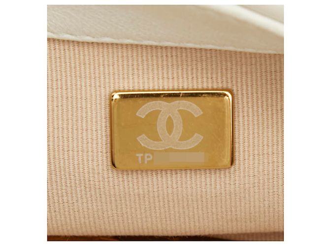 Borsa a tracolla Chanel Coco Mark 19 Chain Bianco - vista 13