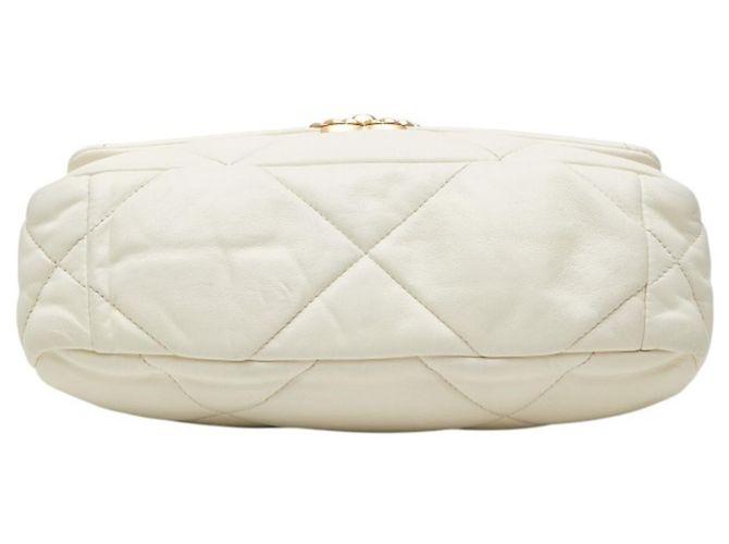 Borsa a tracolla Chanel Coco Mark 19 Chain Bianco - vista 3