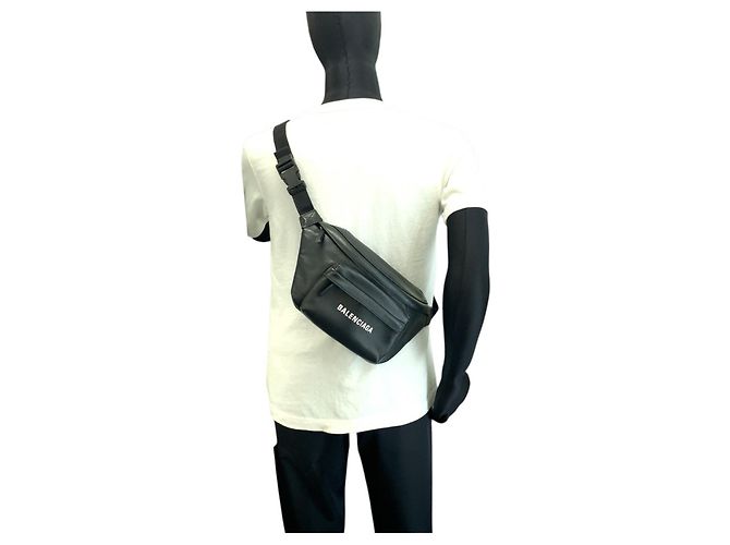 Borsa a tracolla in pelle nera con stampa logo Everyday Balenciaga Nero - vista 6