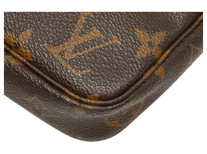 Borsa Louis Vuitton Monogram Pochette Accessoires Marrone Monogramma - vista 6