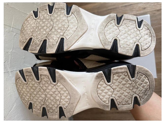 Marni Sandali con zeppa pelle e tessuto Nero Beige - vista 5