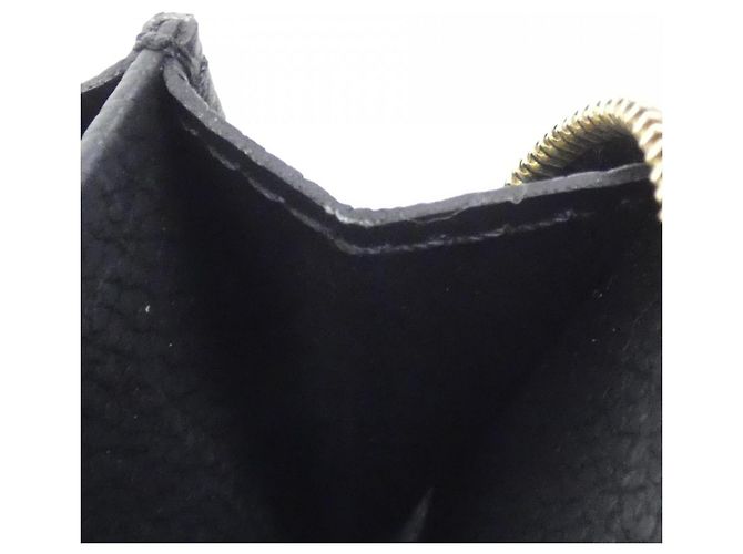 Carteira Louis Vuitton Monogram Empreinte Métis Compact Preto - vista 10