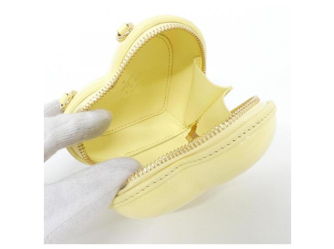 Pochette Louis Vuitton LV Remix Keep My Heart Giallo - vista 6