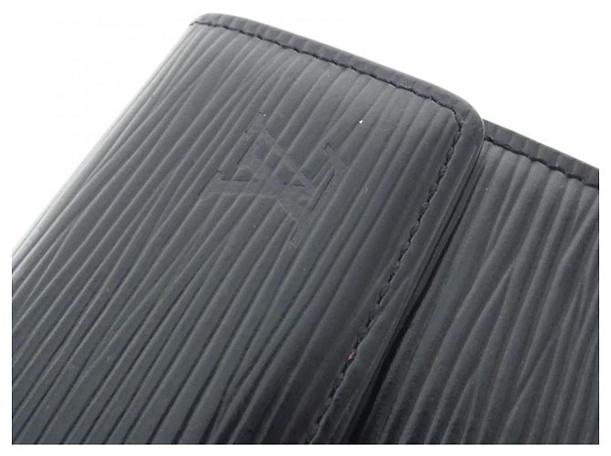 Louis Vuitton Epi Ludlow Wallet/Coin Case Black - view 3