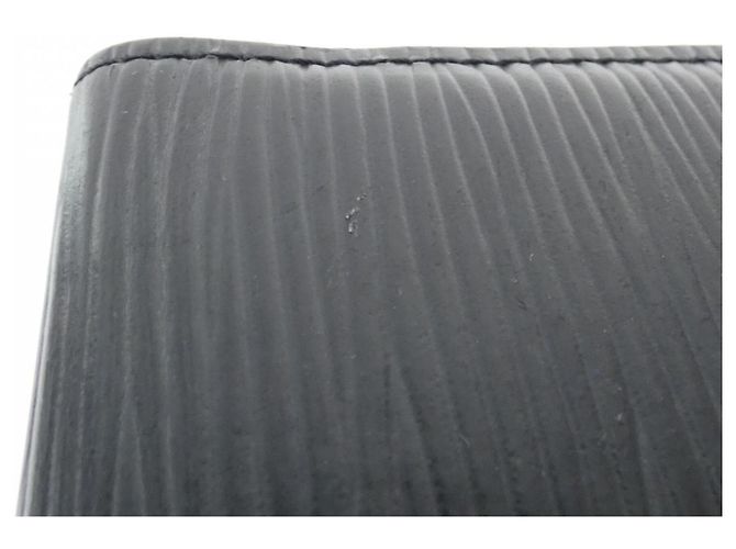 Louis Vuitton Epi Ludlow Wallet/Coin Case Black - view 5
