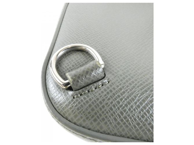 Borsa a tracolla Louis Vuitton Taiga Avenue Verde Verde chiaro - vista 6