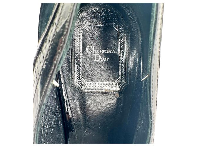 Christian Dior Botas de cano curto com cadarço e bico aberto em couro envernizado preto Dior - vista 13