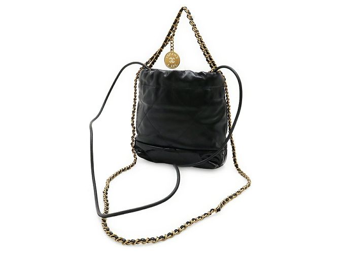 Borsa a tracolla Chanel 22 in pelle di vitello laccata Nero - vista 2