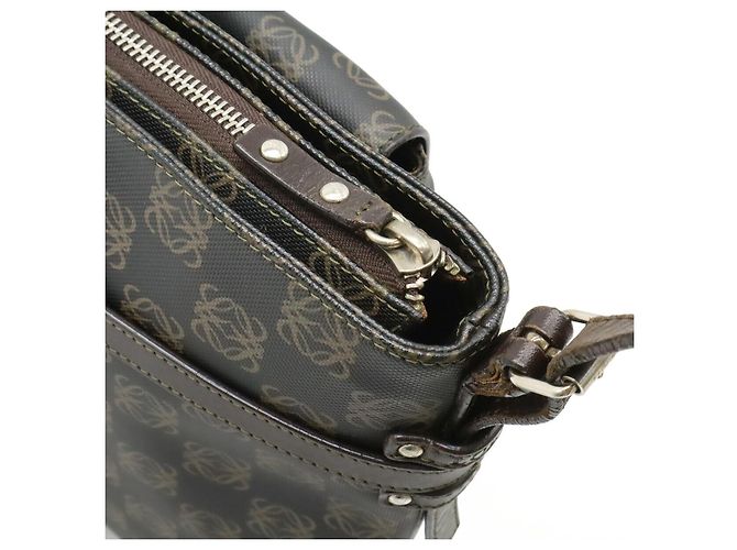 Borsa a tracolla in pelle Loewe Anagram Nero - vista 6